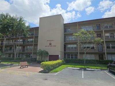 801 SW 133rd Ter 212K, Pembroke Pines, Florida 33027, USA