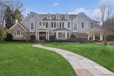 86 4th Street, Hempstead, Nowy Jork 11530, USA
