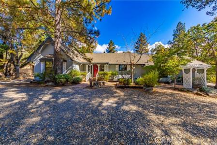 Bon Veu Dr, Oakhurst, Califórnia 93644, Estados Unidos