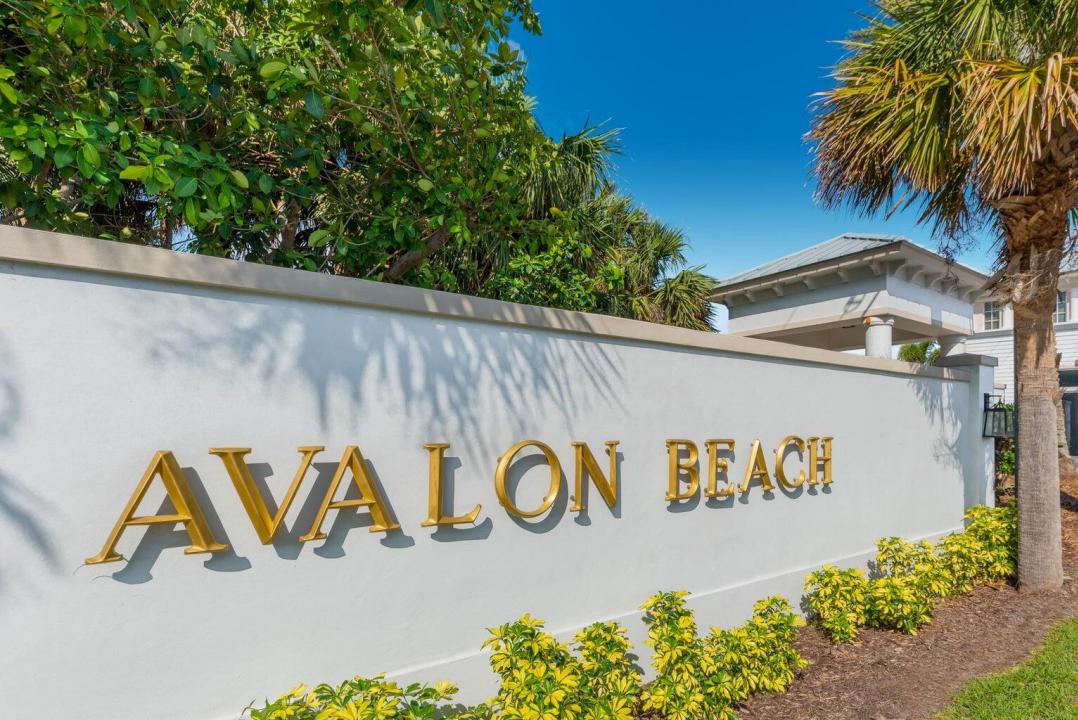 103 Ocean Estates Drive, Avalon Beach, Hutchinson Island, Florida 34949