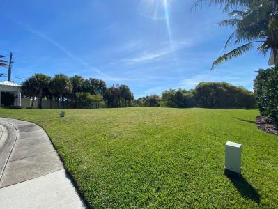 103 Ocean Estates Drive, Avalon Beach, Hutchinson Island, Florida 34949
