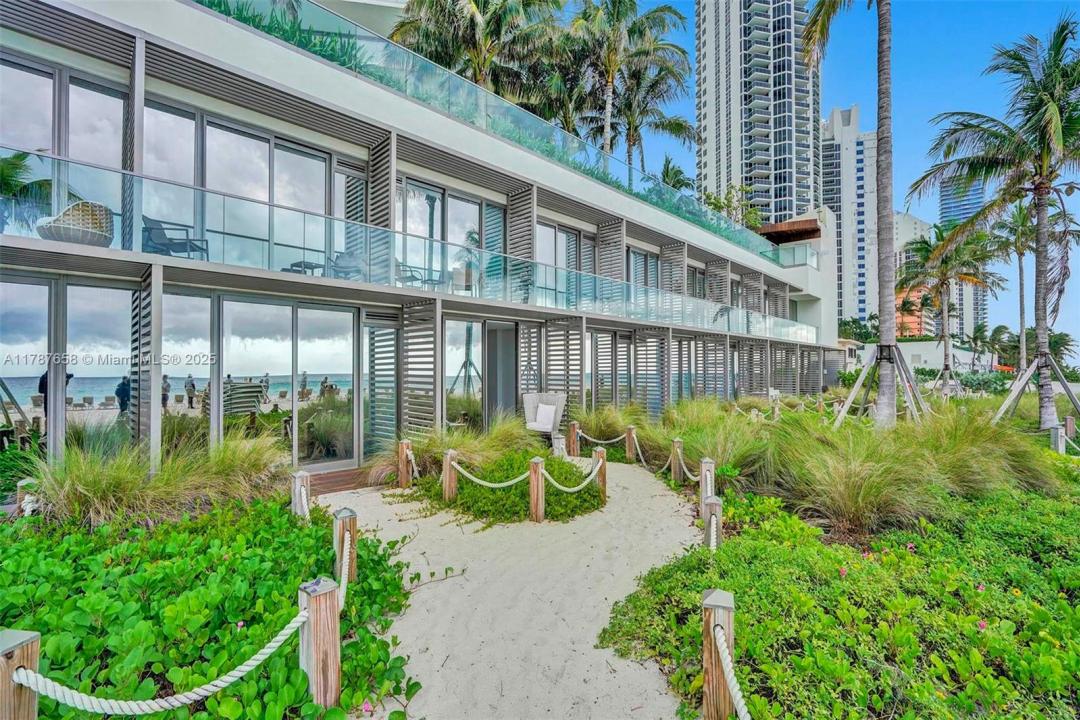 18975 Collins Ave Cabana # 8, Sunny Isles Beach, פלורידה 33160, ארצות הברית של אמריקה