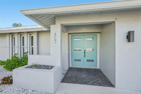 3701 SE 17th PL, Cape Coral, Florida 33904, USA