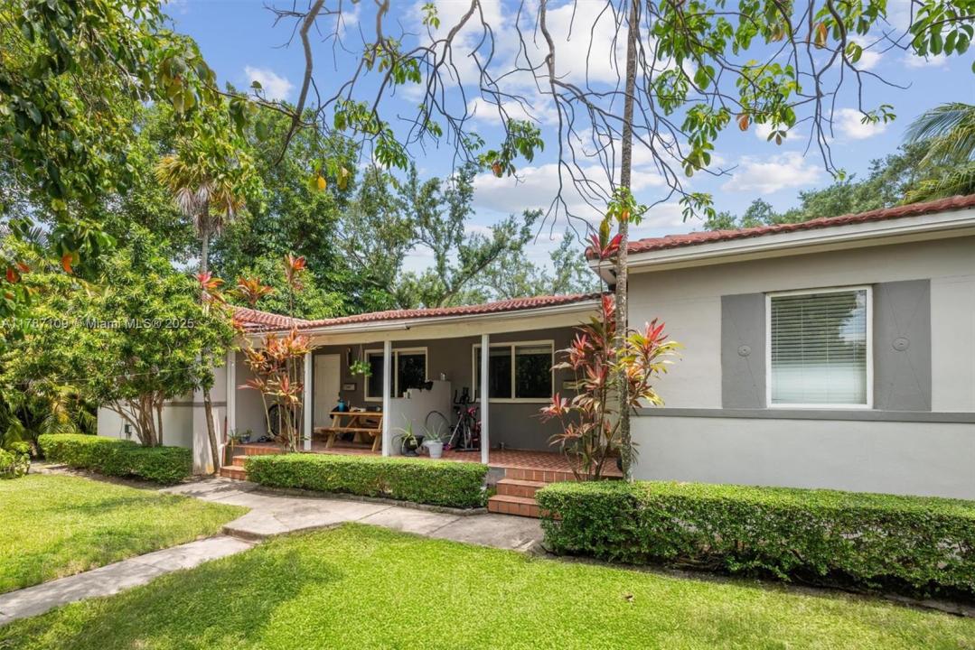 11105 NE 9th Ave, Biscayne Park, Florida 33161, HOA KỲ
