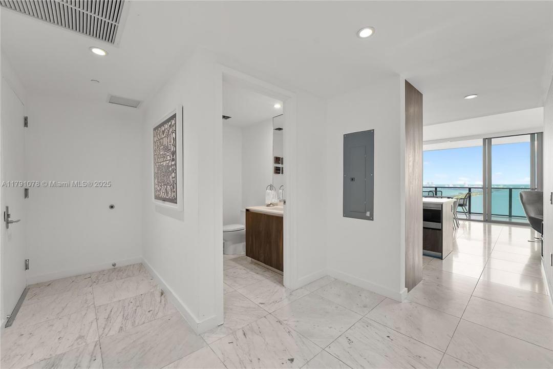 3131 NE 7th Ave 3601, Miami, Флорида 33137, Соединенные Штаты