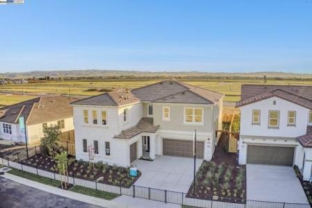 W Calabria Drive, Mountain House, California 95391