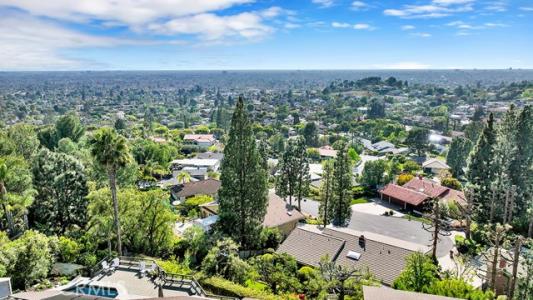 Hideaway Drive, North Tustin, كاليفورنيا 92705, الولايات المتحدة