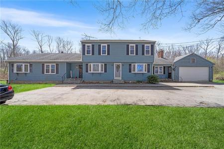 389 Douglas Pike, North Smithfield, Rhode Island 02896, USA