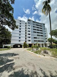 3301 Spanish Moss Ter 302, Lauderhill, Florida 33319, USA
