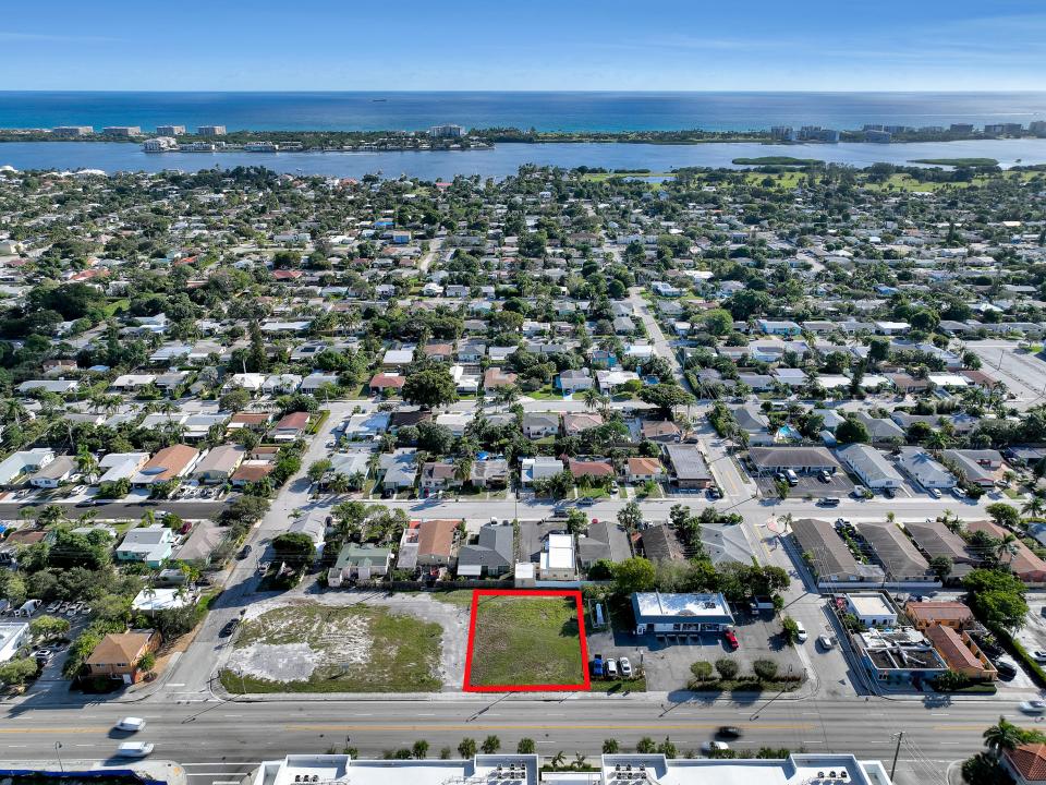 1616 N Dixie Highway, Lake Worth Beach, Florida 33460