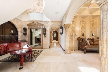 6016 Leonardo St, Coral Gables, Florida 33146