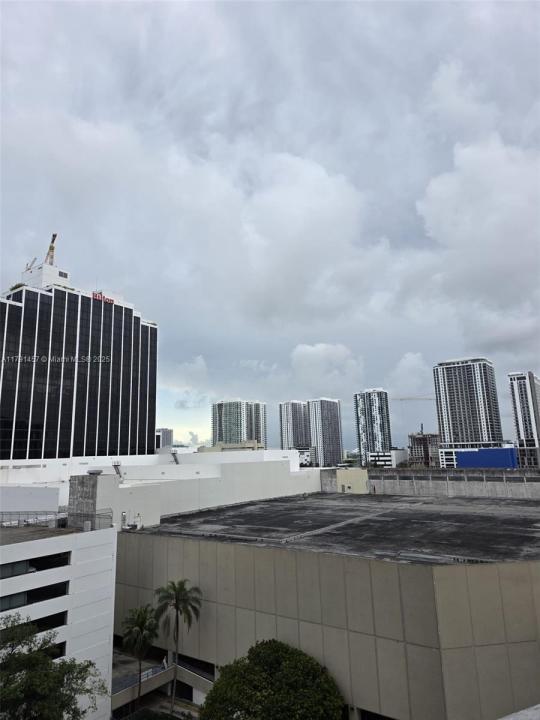 1750 N Bayshore Dr 1120, Miami, Florida 33132