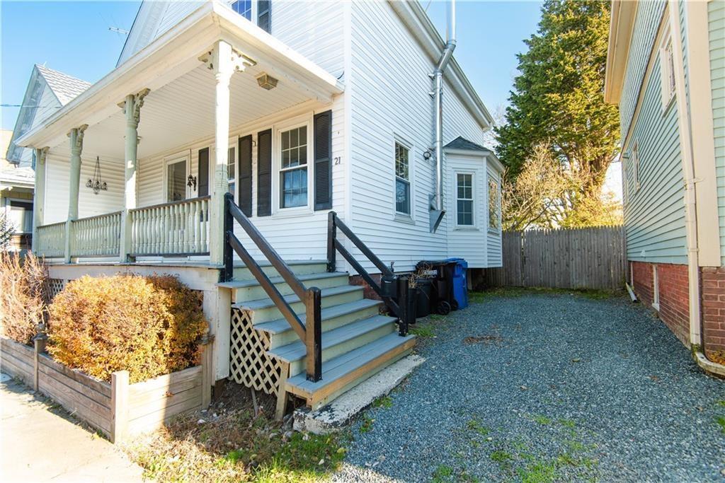 21 Congdon Avenue, Newport, Rhode Island 02840