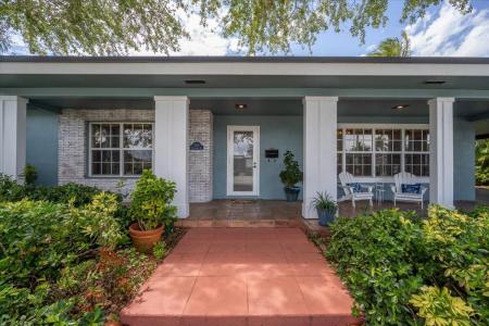 2201 N Lakeside Drive, Lake Worth Beach, Florida 33460