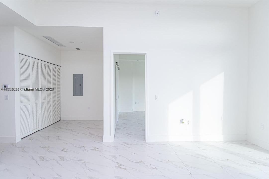 2000 Metropica Way 2605, Sunrise, Florida 33323, USA