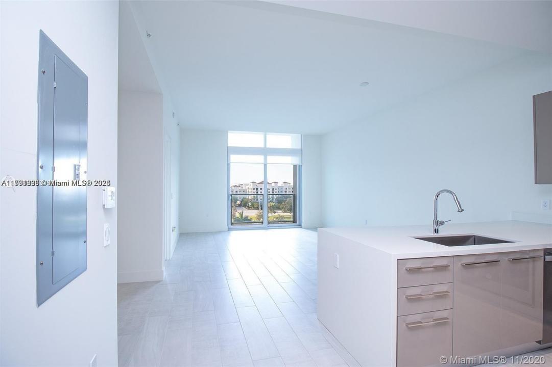 2000 Metropica Way 614, Sunrise, Florida 33323, USA