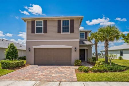 10484 SW Captiva Dr, Port St. Lucie, Florida 34987, USA
