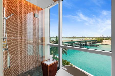 10295 Collins Ave 312, Bal Harbour, Florida 33154, USA