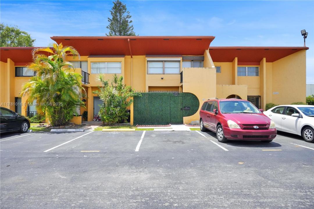 13775 SW 84th St C, Miami, Florida 33183