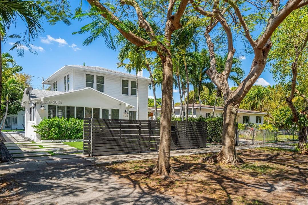 1130 SW 23rd Ave, Miami, フロリダ 33135, アメリカ合衆国