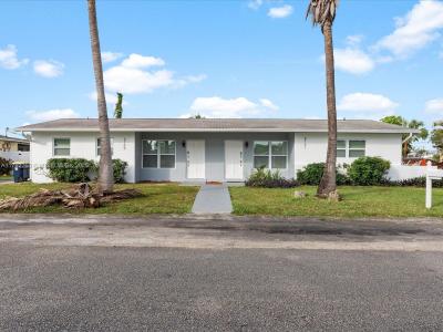 4761 SW 43rd Ter, Dania Beach, Florida 33314, USA