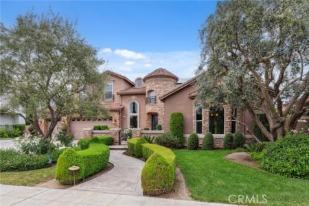 W Bluff Avenue, Fresno, California 93722