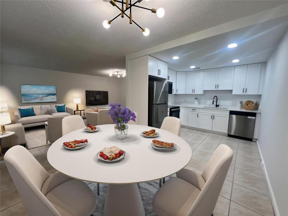 3089 E Yarmouth E 3089, Boca Raton, Florida 33434