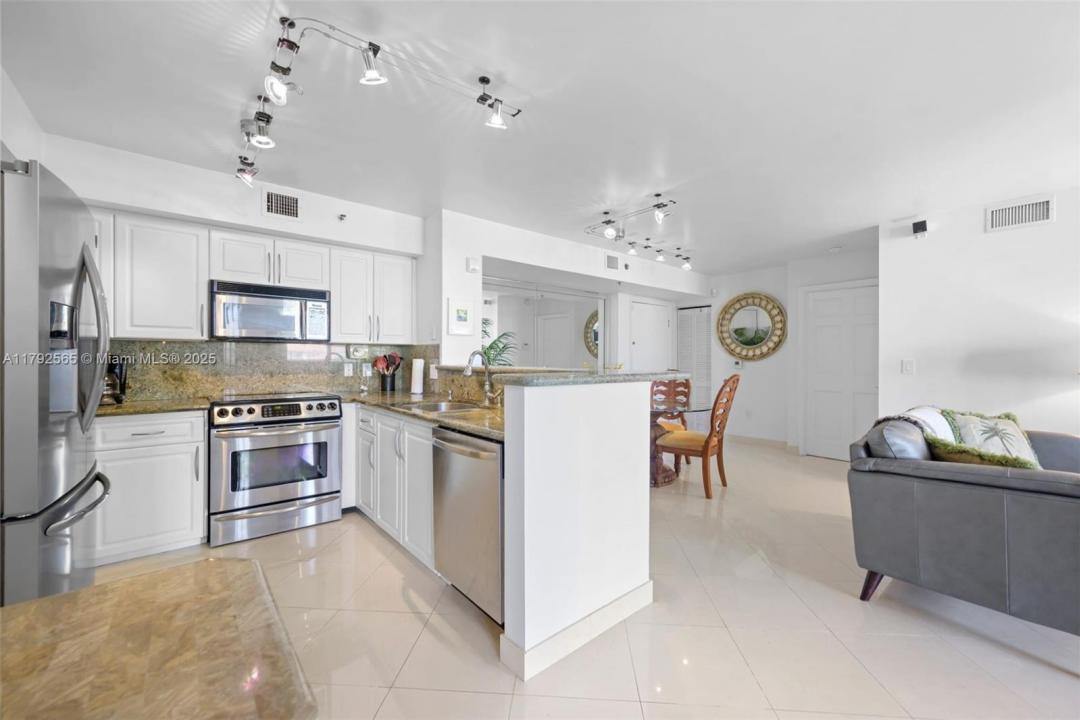 19999 E Country Club Dr 1406, Aventura, فلوريدا 33180, الولايات المتحدة