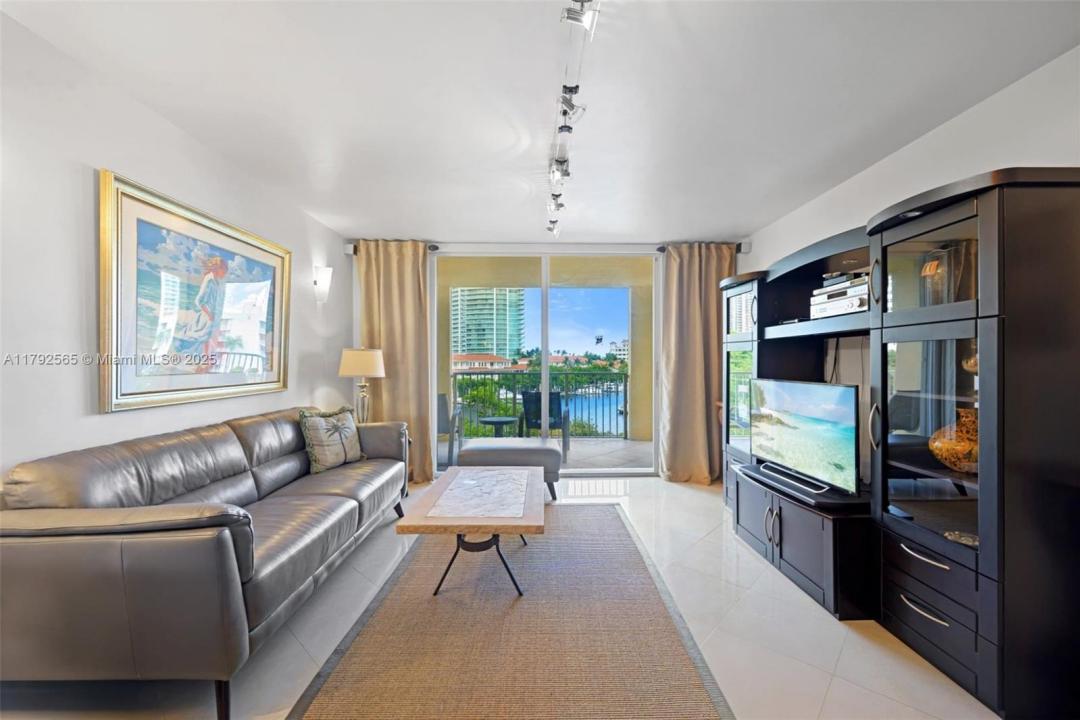 19999 E Country Club Dr 1406, Aventura, فلوريدا 33180, الولايات المتحدة