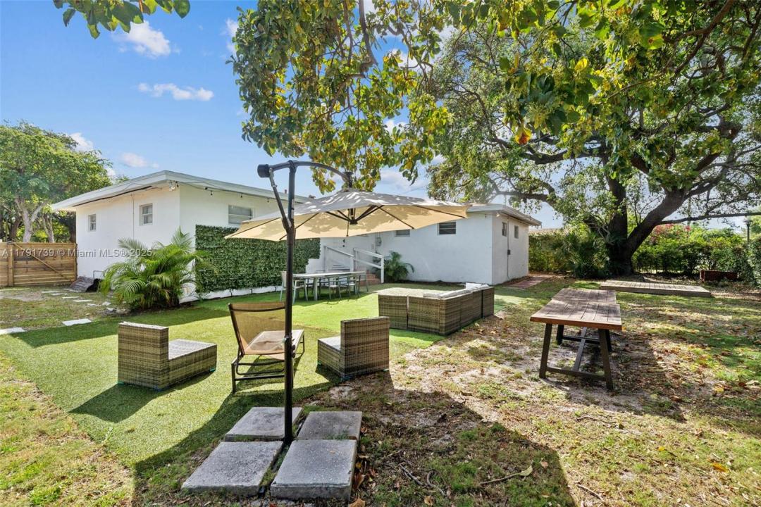 1275 NW 50th St, Miami, Florida 33142, Stati Uniti