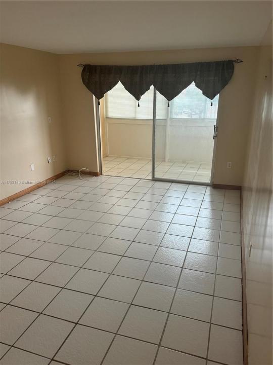 2900 N Pine Island Rd 307, Sunrise, 佛罗里达州 33322, 美国