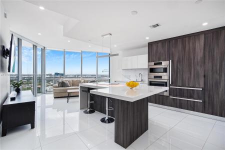 851 NE 1st Ave 2604, Miami, Florida 33132, USA