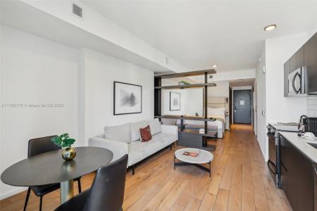 398 NE 5th St 1805, Miami, Florida 33132, USA