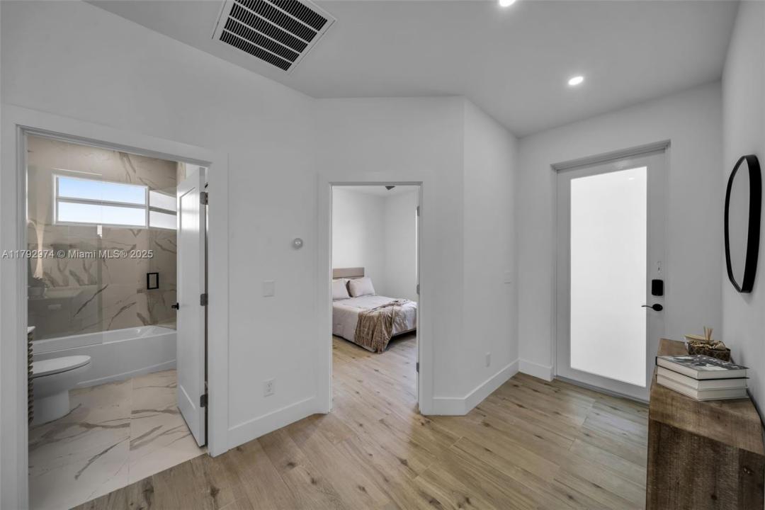 322 LOIRE AVE S, Lehigh Acres, Florida 33974, USA
