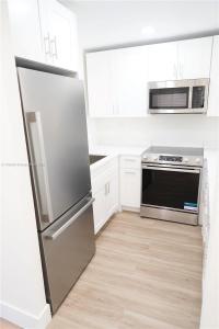 9041 Sunrise Lakes Blvd 110, Sunrise, Florida 33322, USA