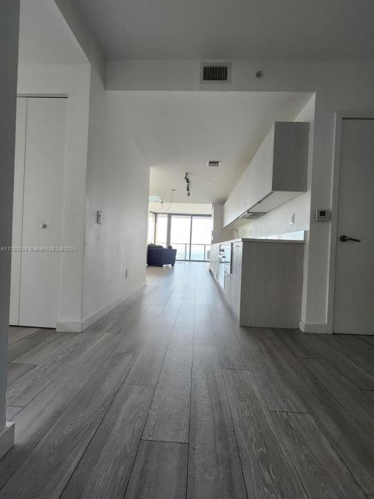 501 NE 31st St 2401, Miami, פלורידה 33137, ארצות הברית של אמריקה 