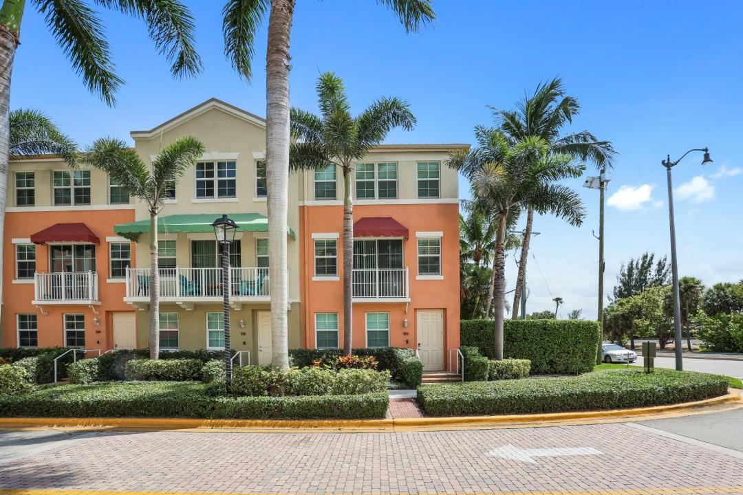 106 Moorings Drive, Lantana, Florida 33462