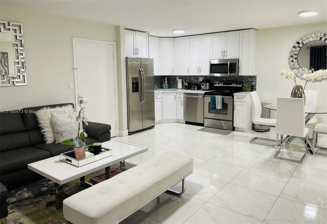 771 NE 199th St 106, Miami, 플로리다 33179, 미국