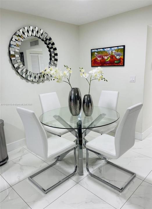 771 NE 199th St 106, Miami, 플로리다 33179, 미국