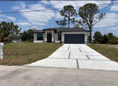 3814 SW 9TH ST, Lehigh Acres, Florida 33976, USA