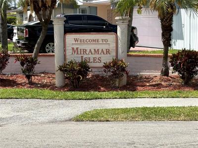 6612 Dahlia Dr, Miramar, Florida 33023, USA