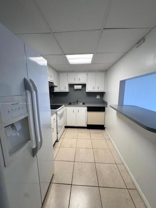4174 INVERRARY DR 707, Lauderhill, Floride 33319, États-Unis