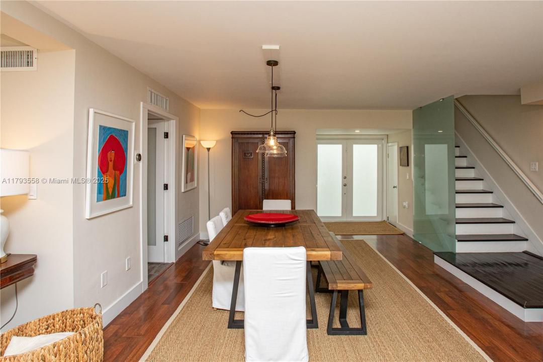 258 Sea View Dr 3, Key Biscayne, Flórida 33149, Estados Unidos