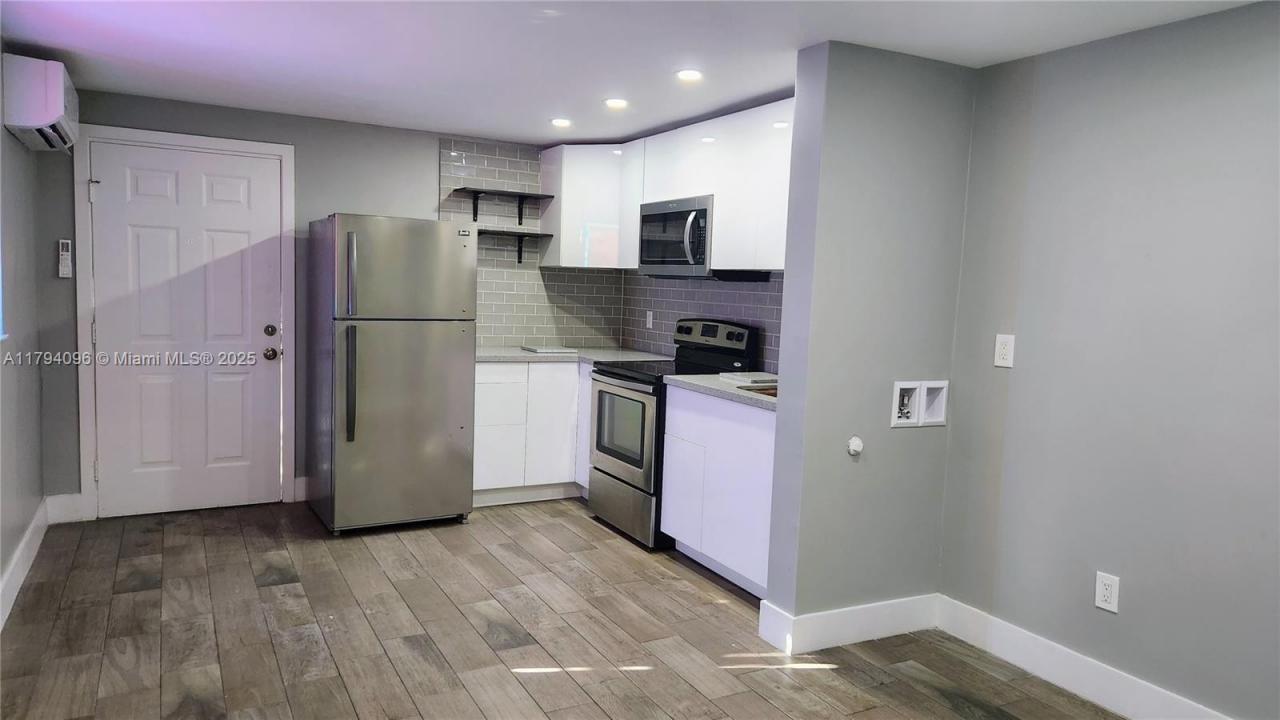 2489 SW 11th St 2, Miami, Florida 33135