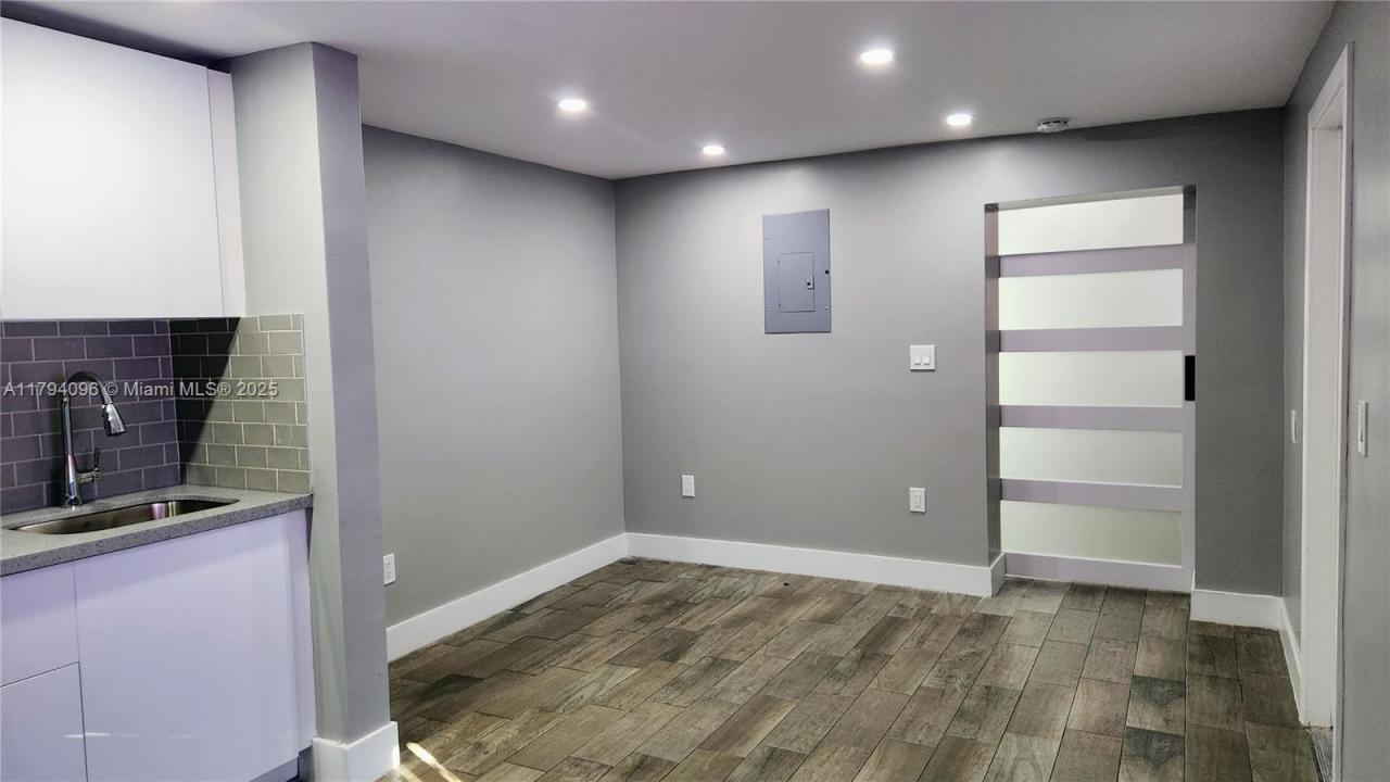 2489 SW 11th St 2, Miami, Florida 33135