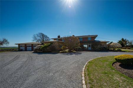 101 West Lane, Islip, New York 11706, Stati Uniti