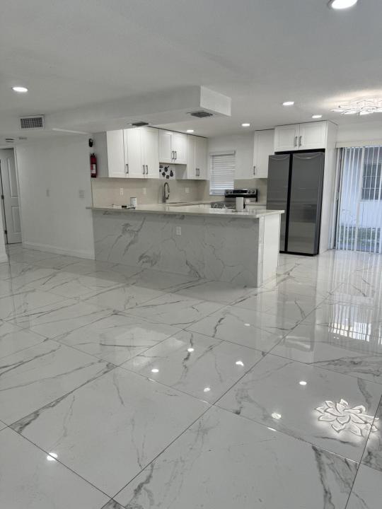 5217 NW Nw 18 Street Street 2d, Lauderhill, Florida 33313