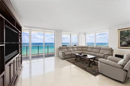 8855 Collins Ave 8J, Surfside, Florida 33154, USA