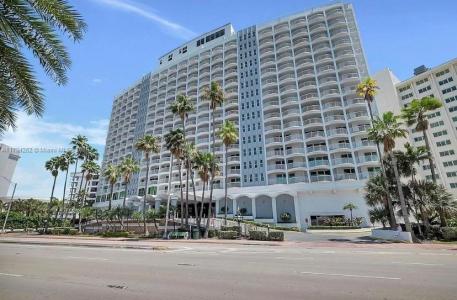 5401 Collins Ave 411, Miami Beach, Florida 33140, USA