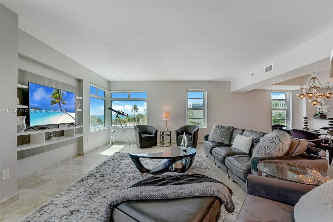 101 S Fort Lauderdale Beach Blvd 308, Fort Lauderdale, Floryda 33316, USA